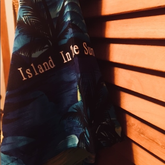 Barbados Colorful Island Shirt - Picture 4 of 8